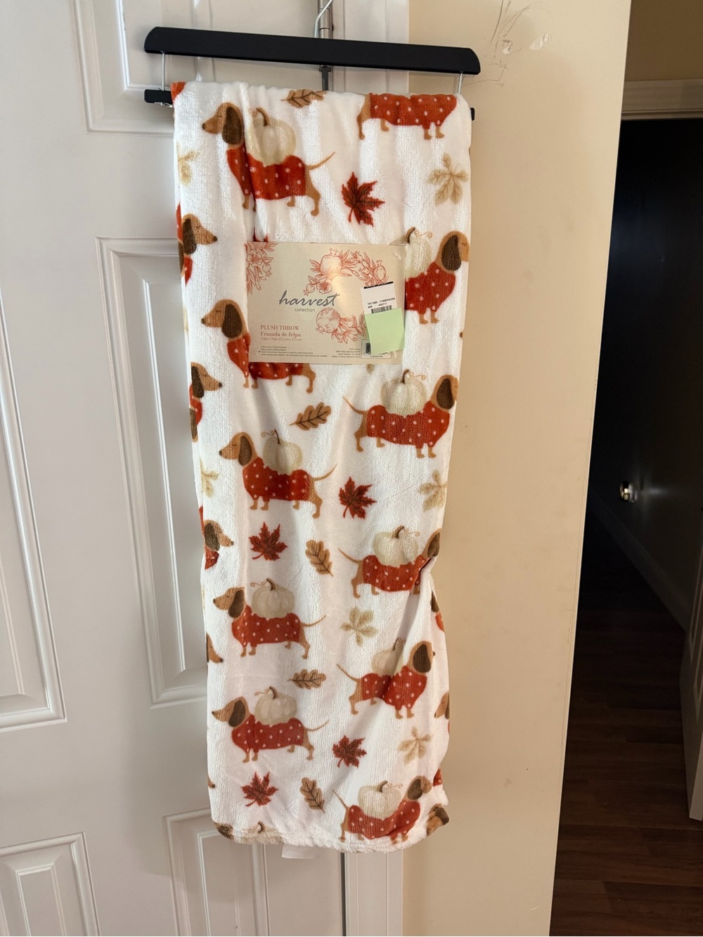 Harvest Collection Fall Dachshund Plush Throw Blanket with Leaves & Pumpkins